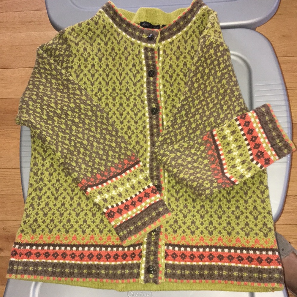 Nordic Trader button-down sweater... LOVELY